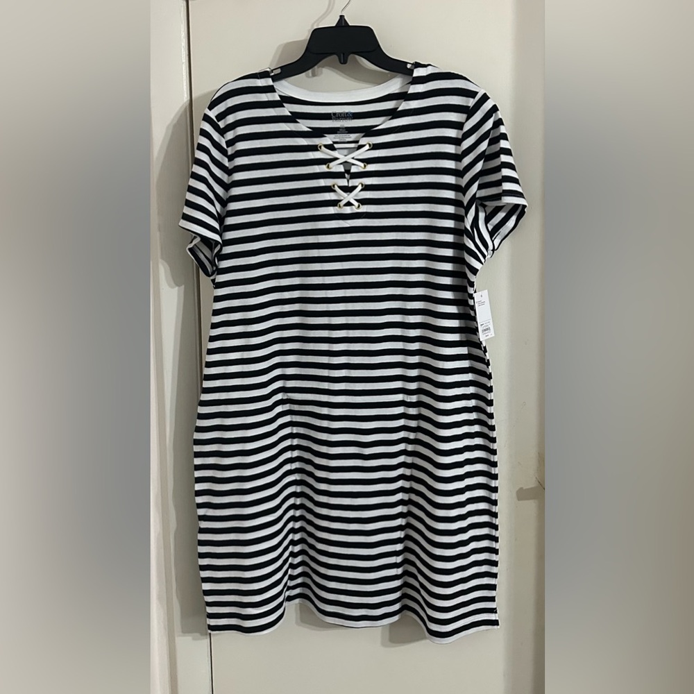 Croft & Barrow® Women’s Knit Lace-Up Neck T-Shirt Dress